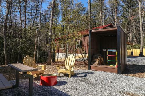 Cozy Bear Cabin #2