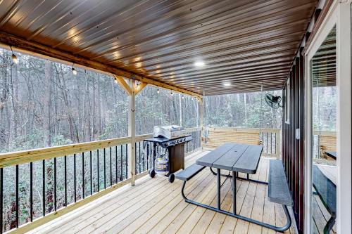 Cozy Bear Cabin #2