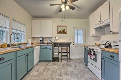 Cozy Thomasville Cottage - 1 Mile To Big Oak!