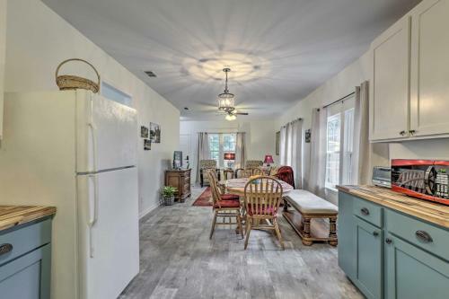 Cozy Thomasville Cottage - 1 Mile To Big Oak!