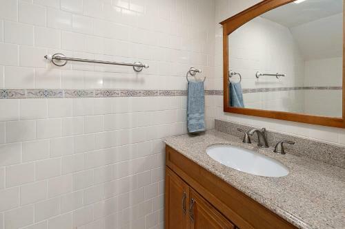 Selah - 2 Bed - 1 And A Half Bath St Simons Condo With Community Pool