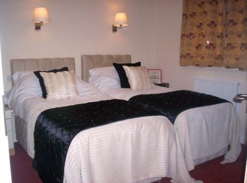 Hostal Tally Ho Inn