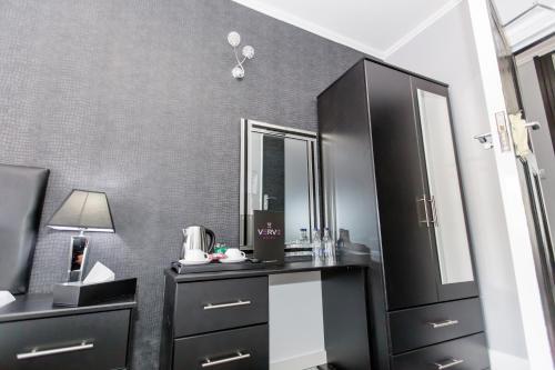 Shakespeare Hotel