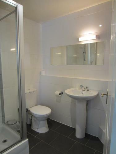 Grail Court Hotel