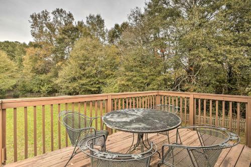 Idyllic Bethlehem Home Deck And Spacious Yard!