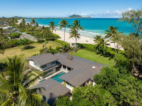 Hawaiian Dream - Beachfront Oceanfront Paradise, Villa