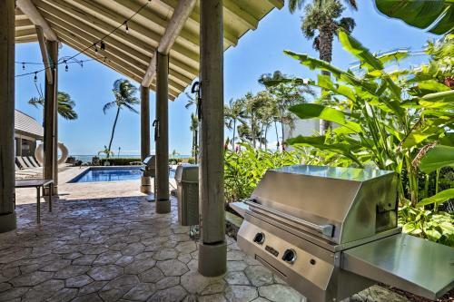 Apartamento Oceanfront Molokai Condo With Pool And Grills!