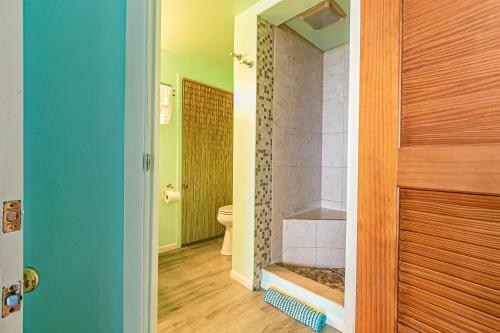 Hale Kai Hawaii Suites - Bamboo Room
