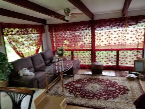 Hostal Valushas Best 4 Bedroom 3 Bathroom