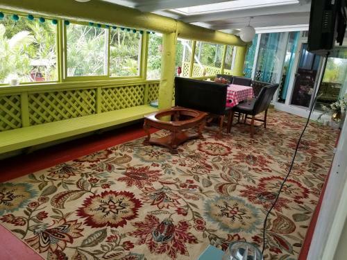 Hostal Valushas Best 4 Bedroom 3 Bathroom