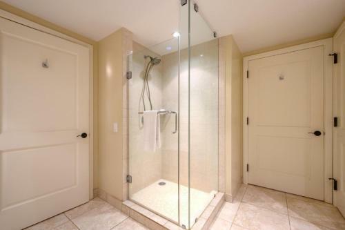 Apartamento K B M Resorts- Large 1bd, Upgraded, Private Balcony, Easy Pool And Beach Access