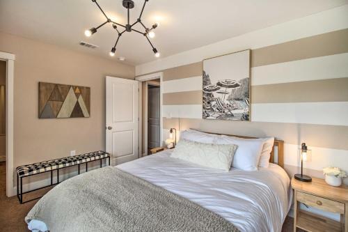 Bright Tybee Island Townhome Walk To Beach!