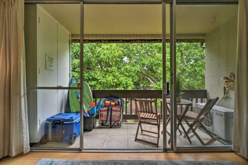 Apartamento Comfy Tropical Condo With Pool - Walk To Beach!