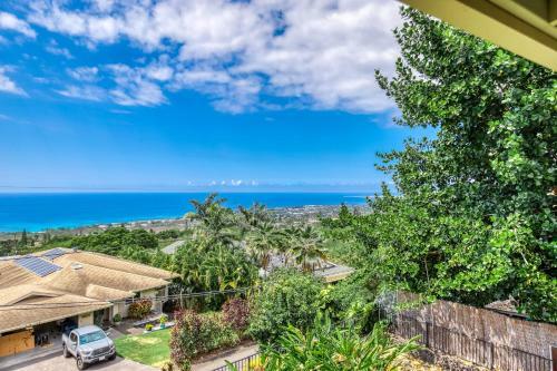Walua Trail Estate