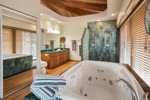 Outrigger Paradise Hale Wa A Pale