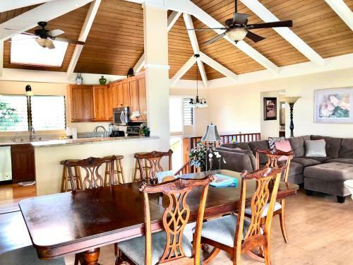 Ocean Breeze Kona Home