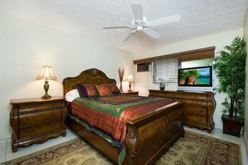 Keauhou Surf & Racquet Townhouse #36