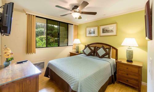 Country Club Villas #208