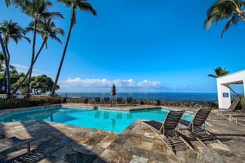 Royal Seacliff #406