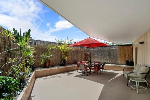Kona Plaza#113