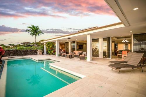 Dolphin House - Hawaii
