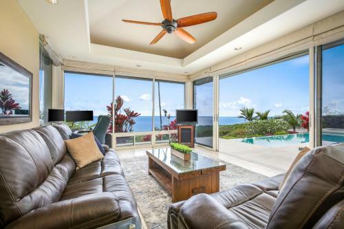 Dolphin House - Hawaii