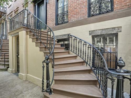 Tree Top At Gordon Inn Gorgeous Designer Apartment, Heated Pool Access, Walk Everywhere!
