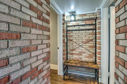 Modern Savannah Abode, 3 Mi To River Street!