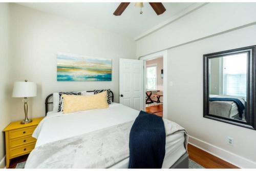 Montgomery House Lower By Lucky Savannah