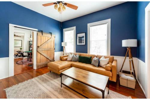 Montgomery House Lower By Lucky Savannah