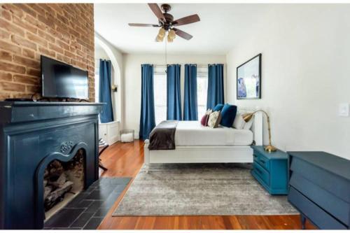 Montgomery House Lower By Lucky Savannah