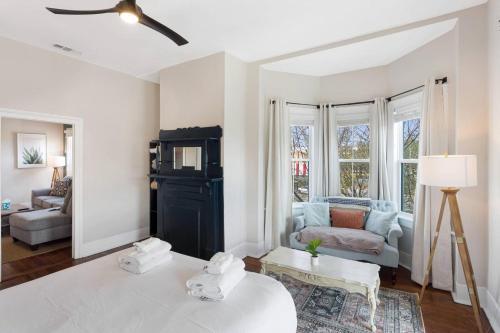 Montgomery House Upper By Lucky Savannah