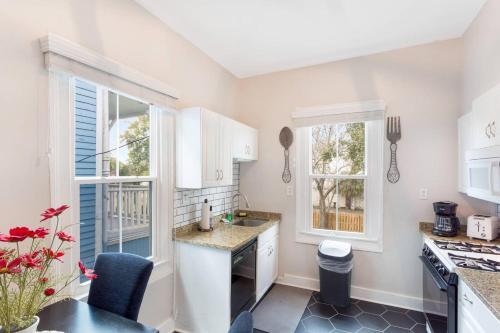 Montgomery House Upper By Lucky Savannah