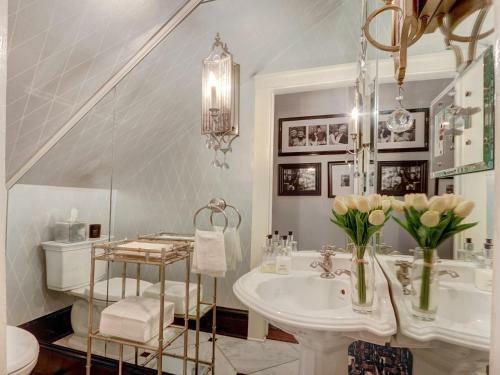 Gorgeous New Home On Monterey Square
