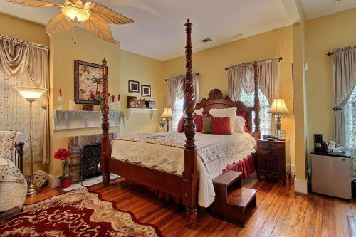Bed & Breakfast Green Palm Inn