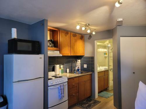 Apartamento Spacious Studio W/ Parking, Beach/mall/park