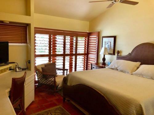Villa Aloha - Perfect Oceanfront Retreat