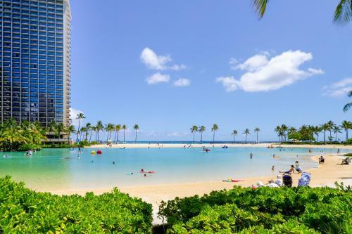 Hotel Luana Waikiki #710