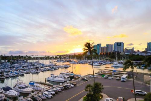Hotel Luana Waikiki #710