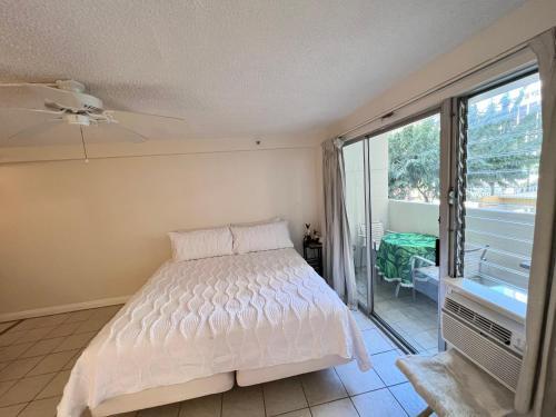 Apartamento 2463 Kuhio Ave #303