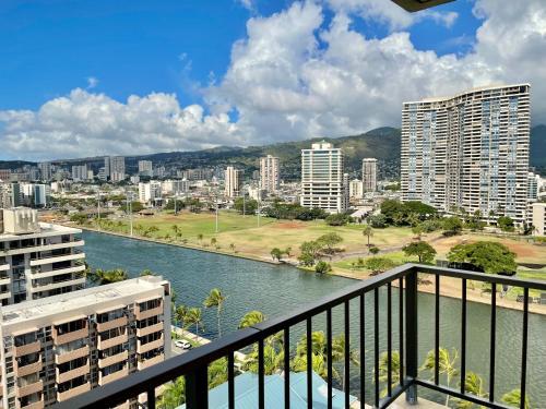 Apartamento 440 Olohana St #1612