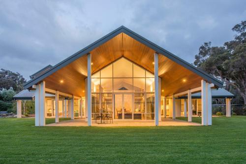 Unwind - Luxury Retreat In Central Yallingup