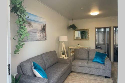 Listen To The Ocean From Courtyard. Wi-fi Included