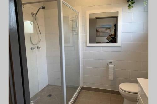 Listen To The Ocean From Courtyard. Wi-fi Included