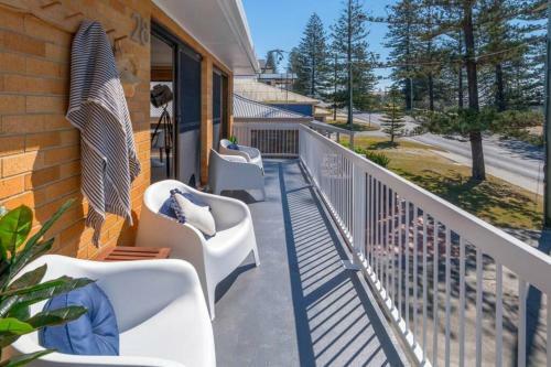 Apartamento Burleigh Yamba Unit 1. Beachside. Ocean Views, Big Backyard.