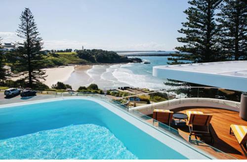 Hotel The Surf Yamba