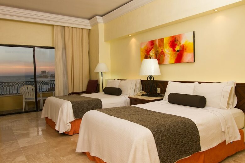 Hotel Royal Villas Resort