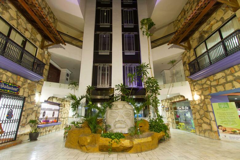 Hotel Royal Villas Resort
