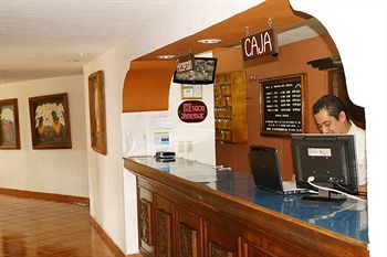 Hotel Villa Del Sol And Suites