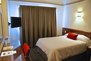 Howard Johnson Hotel Condesa